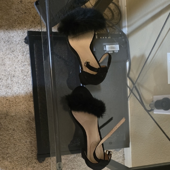 Classic Black High Heels - Picture 2 of 5